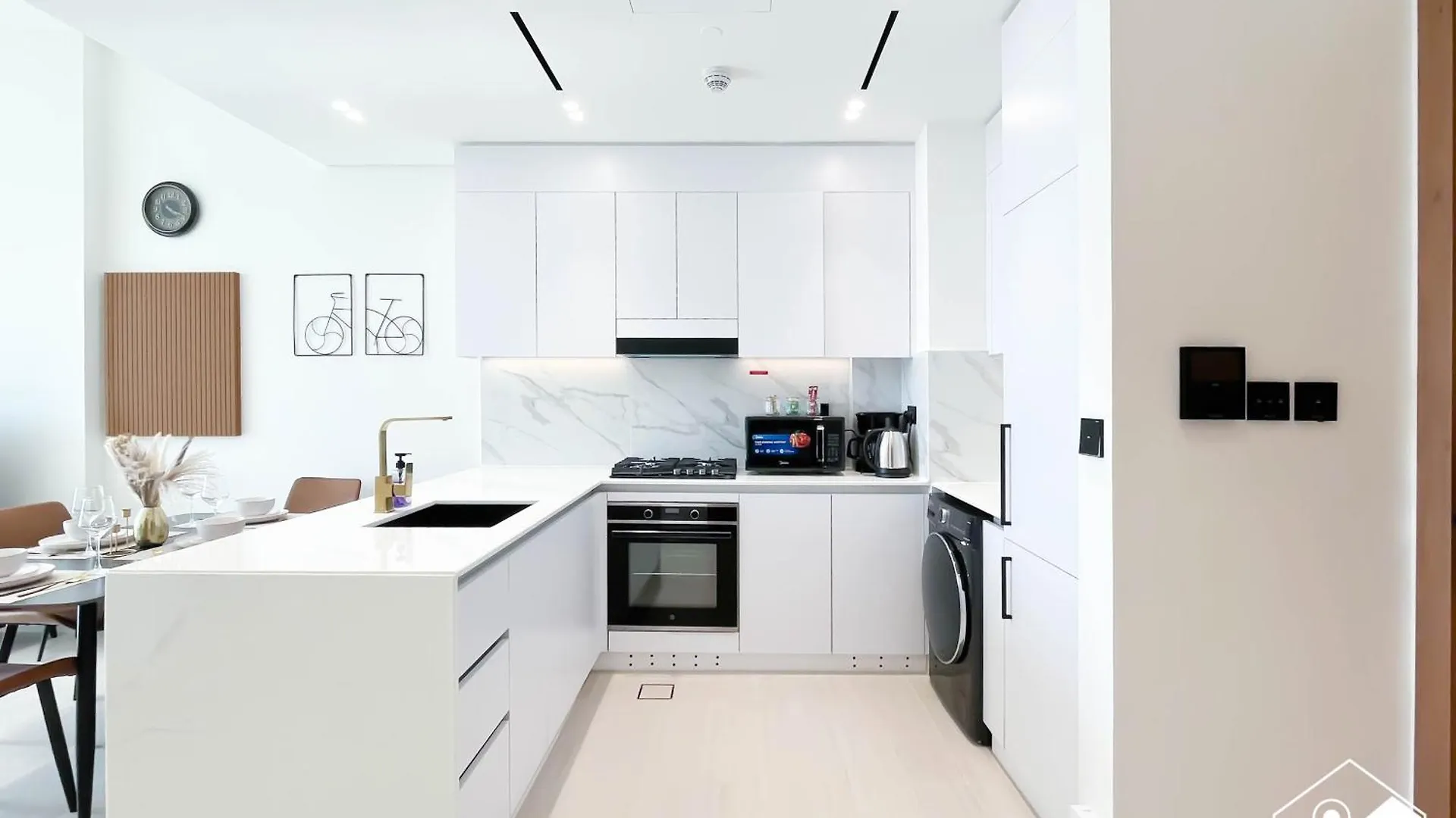 Apartment Bright And Modern 1Br Binghatti Amber With City View Dubai