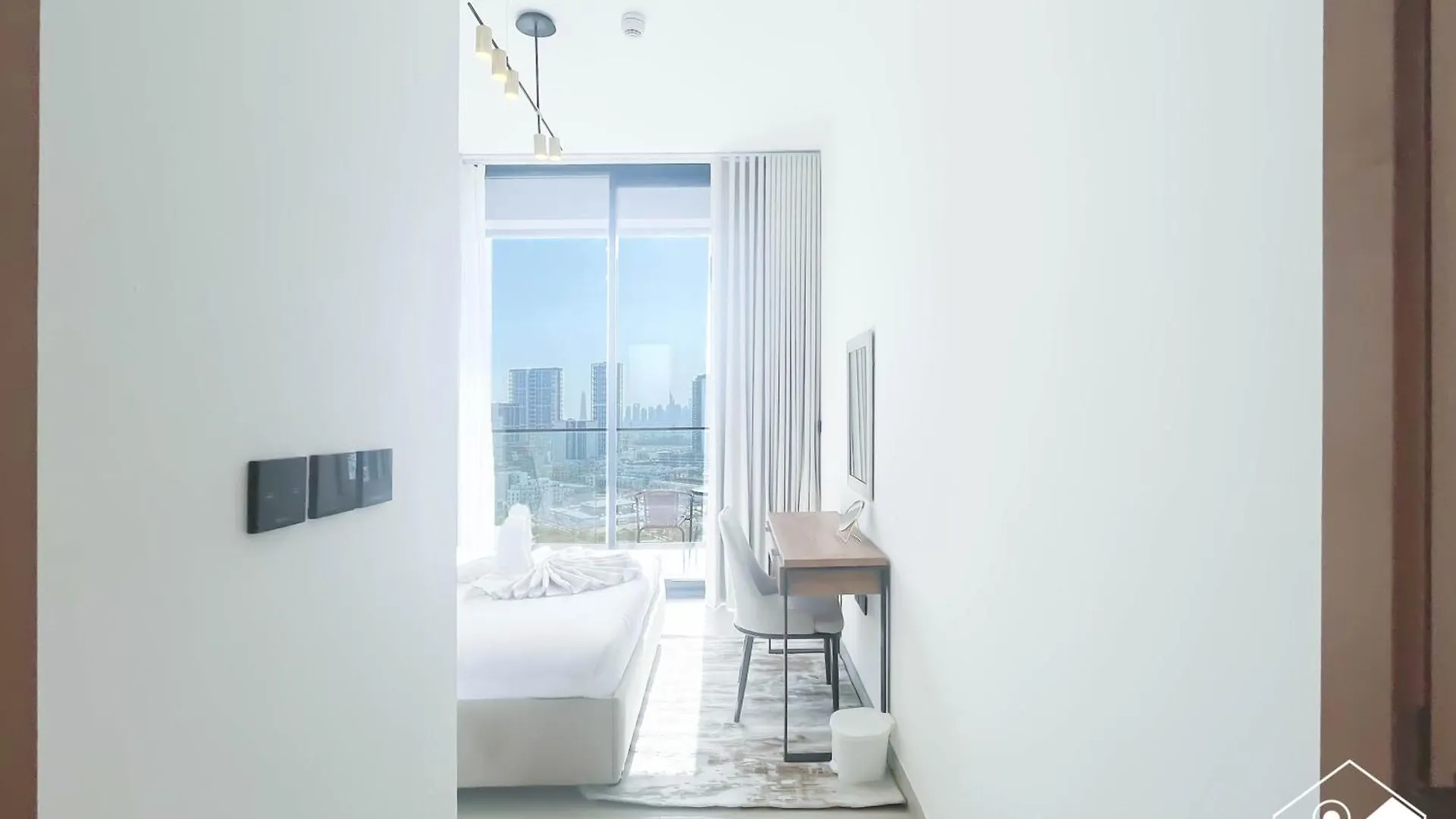Apartment Bright And Modern 1Br Binghatti Amber With City View Dubai