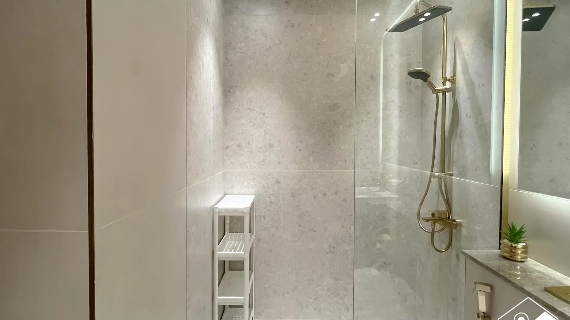 Bright And Modern 1Br Binghatti Amber With City View Dubai 0*,