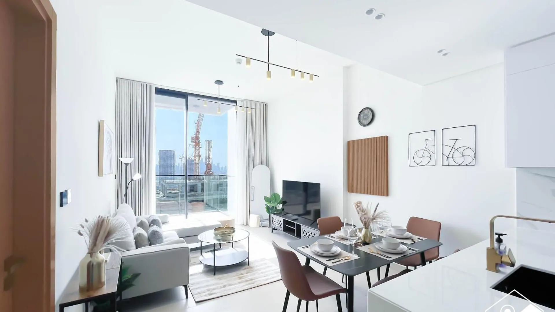 Apartment Bright And Modern 1Br Binghatti Amber With City View Dubai