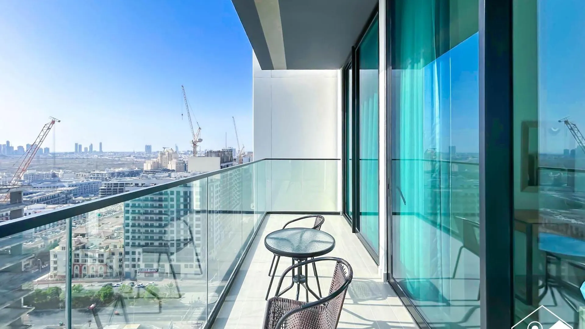 Apartment Bright And Modern 1Br Binghatti Amber With City View Dubai