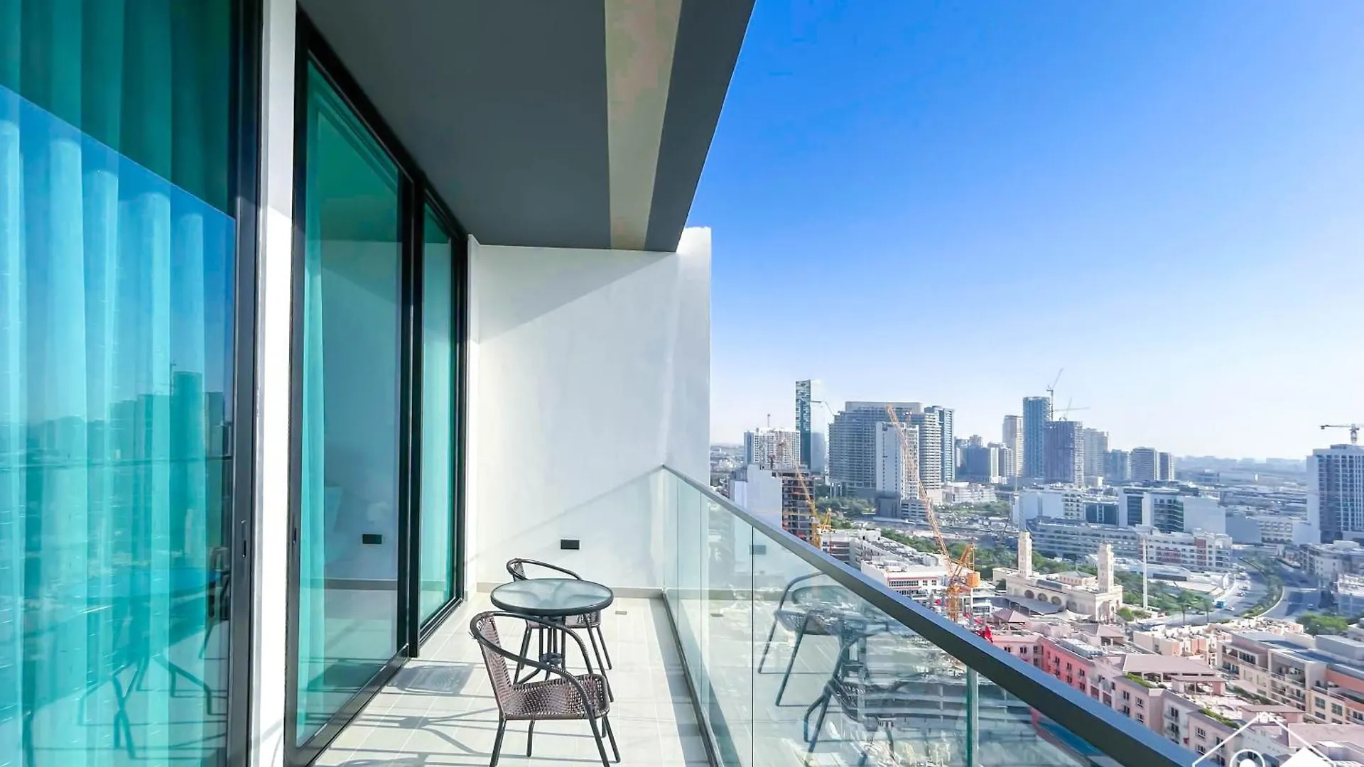 Bright And Modern 1Br Binghatti Amber With City View Dubaï